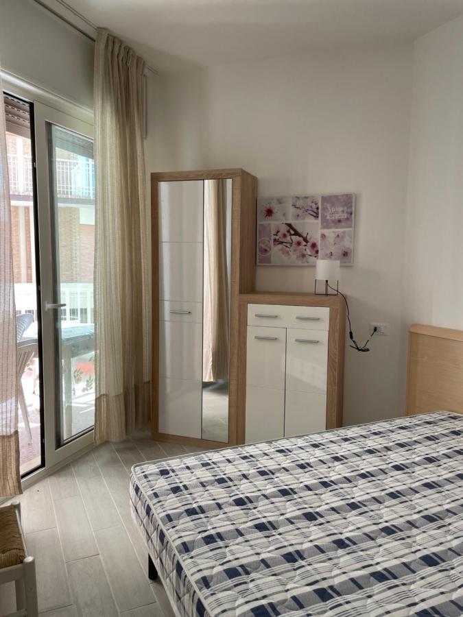 RESIDENCE APOLLO - WALTERIGATO Apartments SOLO PER FAMIGLIE Lido di Jesolo Esterno foto
