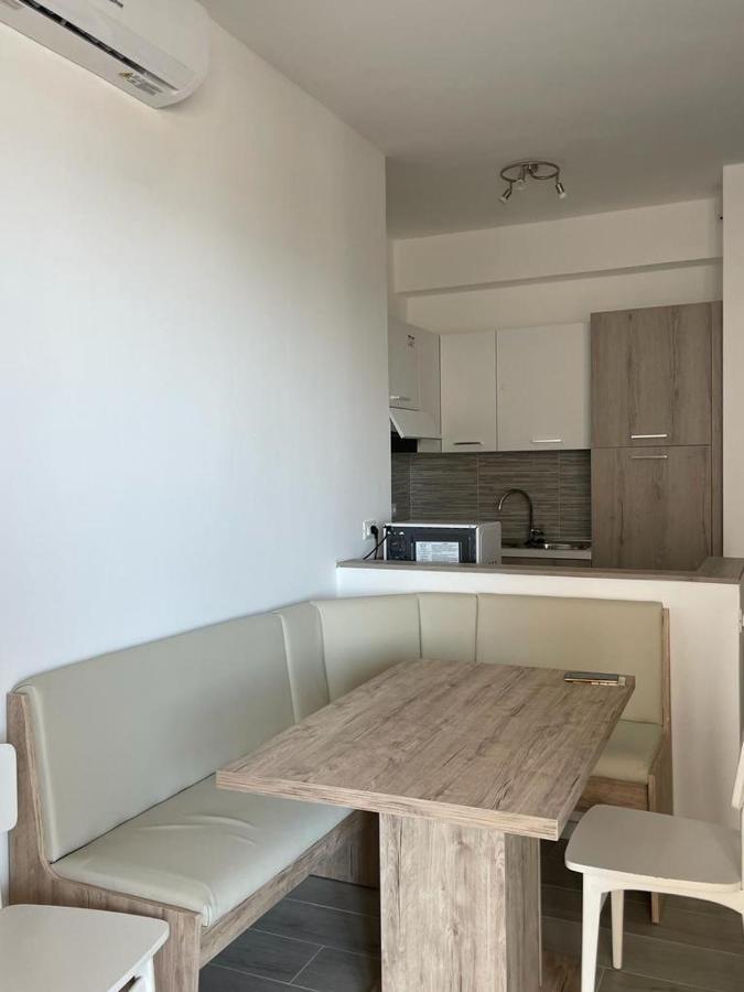RESIDENCE APOLLO - WALTERIGATO Apartments SOLO PER FAMIGLIE Lido di Jesolo Esterno foto